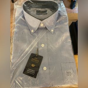 The Estate Men’s Dress Shirt Wrinkle Resistant